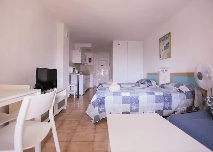 Апартаменты Castle Harbour 649