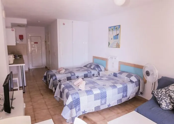 Апартаменты Castle Harbour 649 Лос Кристианос